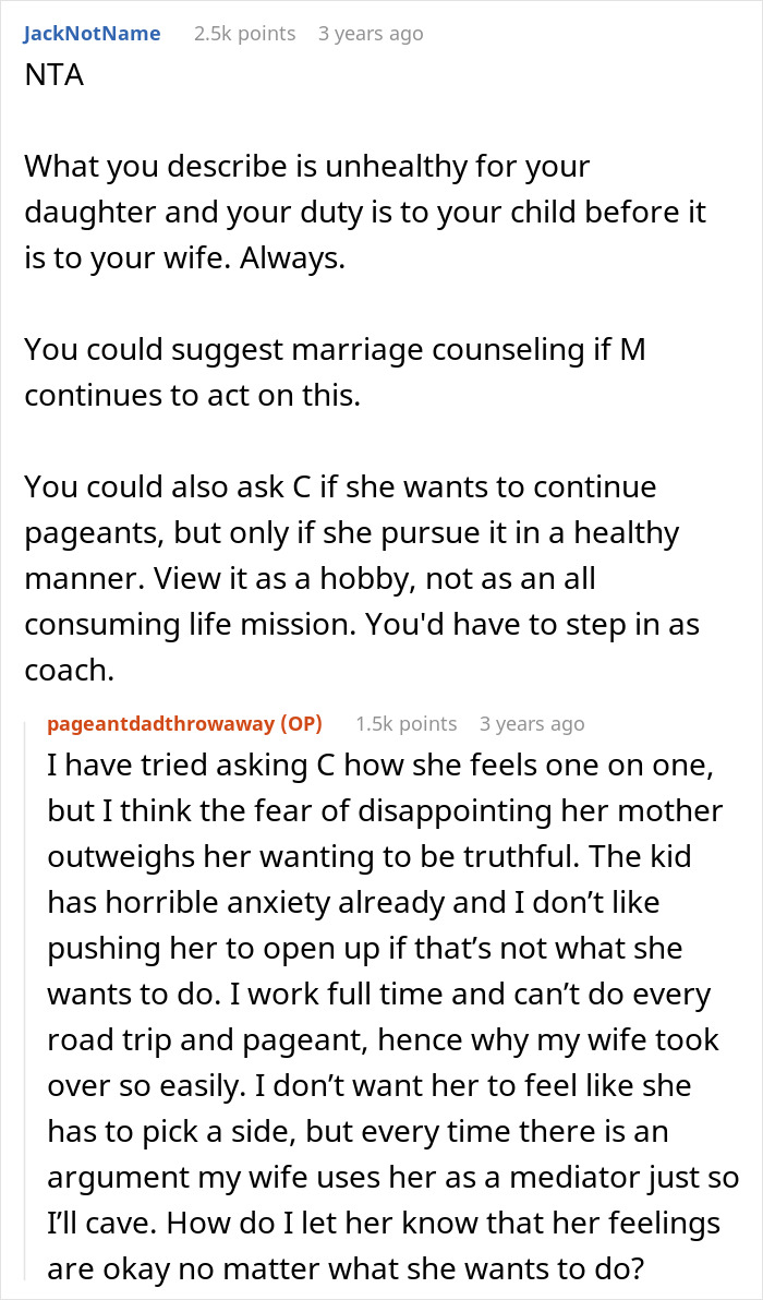 Dad Calls Out Wife And Puts An End To Her Unhealthy Obsession With Their 14-Year-Old Daughter's "Pageant-Ready" Looks, Wonders If He's A Jerk Dad Calls Out Wife And Puts An End To Her Unhealthy Obsession With Their 14-Year-Old Daughter's "Pageant-Ready" Looks, Wonders If He's A Jerk
