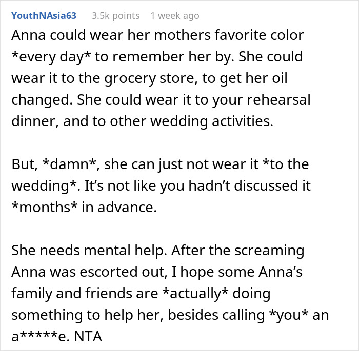 “She Was Escorted Out The Door Screaming”: Guest Hell-Bent On Wearing Purple Clashes With Bride “She Was Escorted Out The Door Screaming”: Guest Hell-Bent On Wearing Purple Clashes With Bride