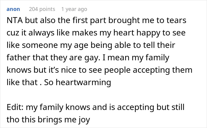 Mom Doesn’t Let 14 Y.O. Son Date, Dad Keeps His Boyfriend A Secret Until She Finds Out And Bursts