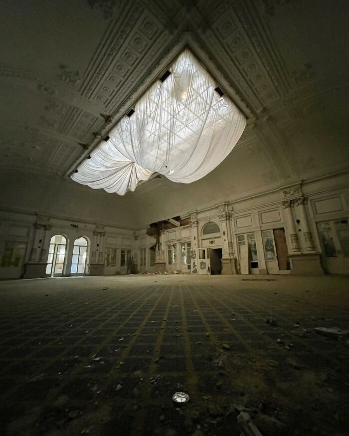 Deserted-Abandoned-Places-Pics
