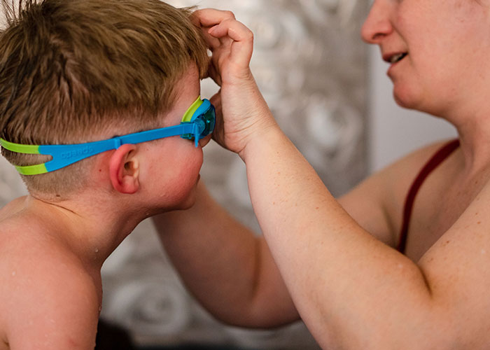 "She Thought The Rules Didn't Apply To Her": Entitled Mom Is Put In Her Place At A Resort Pool "She Thought The Rules Didn't Apply To Her": Entitled Mom Is Put In Her Place At A Resort Pool