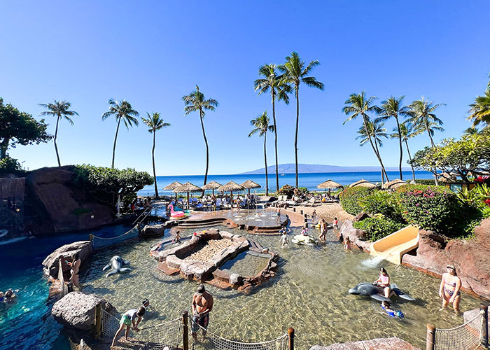 "She Thought The Rules Didn't Apply To Her": Entitled Mom Is Put In Her Place At A Resort Pool "She Thought The Rules Didn't Apply To Her": Entitled Mom Is Put In Her Place At A Resort Pool