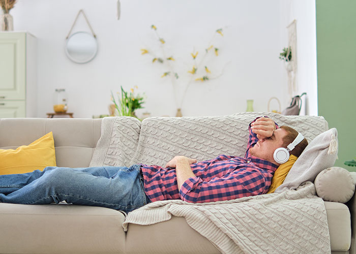 Mom 'Kidnaps' Her Own Child To Prove To Her Husband How Incompetent And Lazy He Is Mom 'Kidnaps' Her Own Child To Prove To Her Husband How Incompetent And Lazy He Is