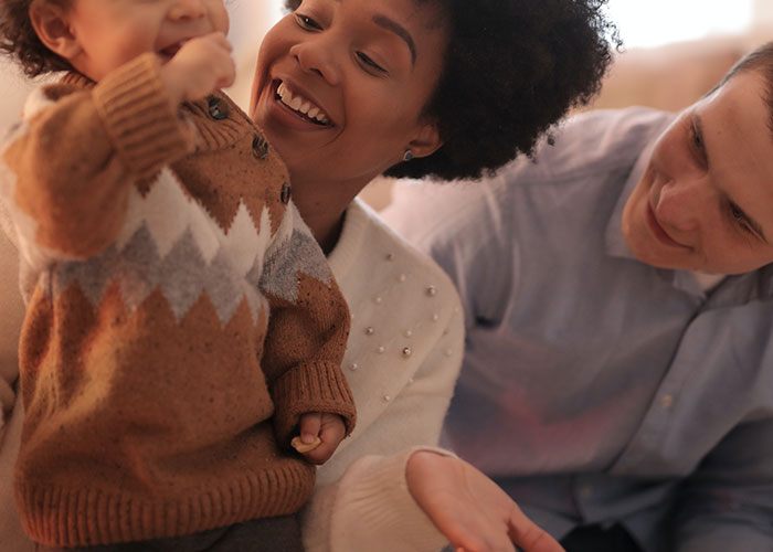 Mom 'Kidnaps' Her Own Child To Prove To Her Husband How Incompetent And Lazy He Is Mom 'Kidnaps' Her Own Child To Prove To Her Husband How Incompetent And Lazy He Is