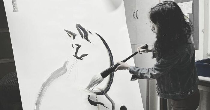 Giant Cat Art With A Giant Calligraphy Brush (4 Pics)