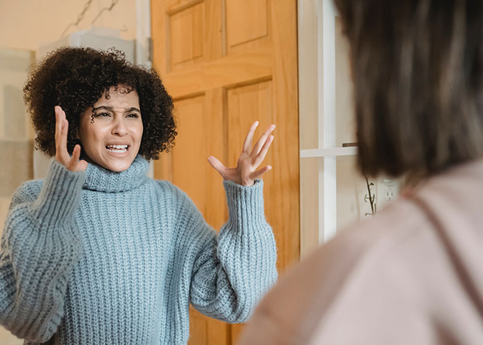 Woman Shares Her Experience With A Friend Who Brought Almost No Money On Vacation Woman Shares Her Experience With A Friend Who Brought Almost No Money On Vacation