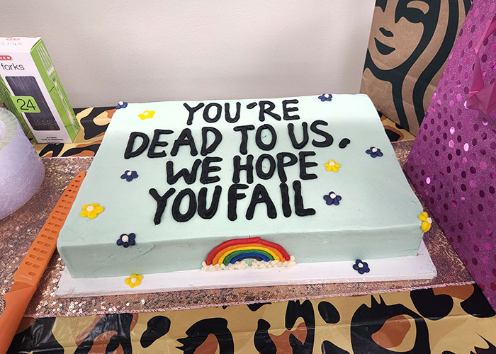 La tarta de la fiesta de despedida de mi compañero de trabajo