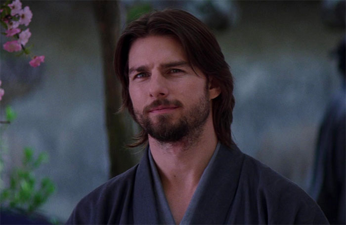 Tom Cruise in movie The Last Samurai wearing kimono