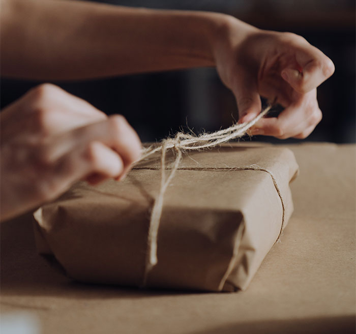 “I Was So Confused”: Wife Wonders If She’s A Jerk For Refusing To Wear Husband’s “Hilarious” Yet Humiliating Gift