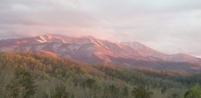 Mt Leconte. Smoky Mountains. Dust Of Snow. Reflecting The Last Lights Of The Day. Le Conte Is S