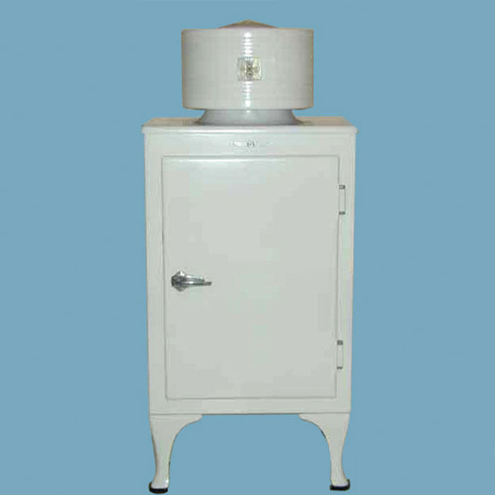 The First Refrigerator To See Widespread Use Was The General Electric "Monitor-Top" Refrigerator Introduced In 1927