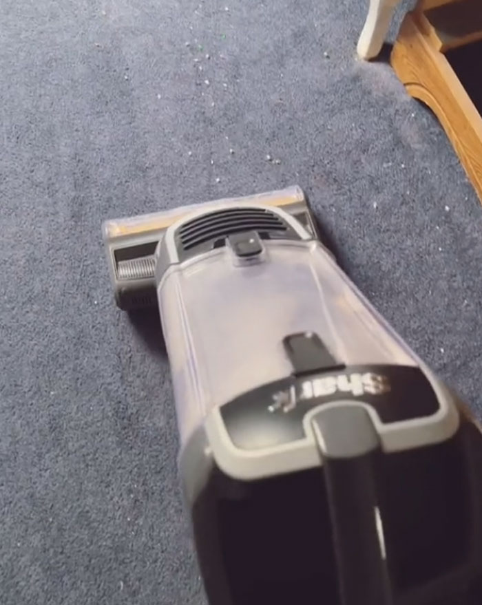 Mom Shows The Transformation Of Her Daughter’s Room Before And After Cleaning, A Lot Of People Are Not Happy About It Mom Shows The Transformation Of Her Daughter’s Room Before And After Cleaning, A Lot Of People Are Not Happy About It