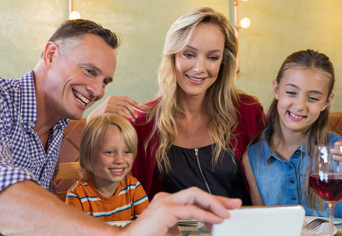 Woman Accidentally Discovers Her Husband Has Been Living A Double Life For The Past 17 Years Woman Accidentally Discovers Her Husband Has Been Living A Double Life For The Past 17 Years