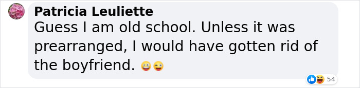 “Anytime We Sat Down To Eat After That, My Food Was Paid For”: Guy Asks GF To Split The Check And It Backfires “Anytime We Sat Down To Eat After That, My Food Was Paid For”: Guy Asks GF To Split The Check And It Backfires