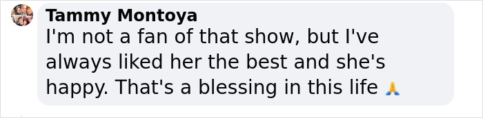 44-Year-Old Kourtney Kardashian Announces Her Pregnancy At Blink-182 Concert And Shows Off Her Baby Bump 44-Year-Old Kourtney Kardashian Announces Her Pregnancy At Blink-182 Concert And Shows Off Her Baby Bump
