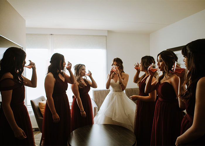 30 "They're Not Gonna Last Long" Moments Shared By Wedding Photographers