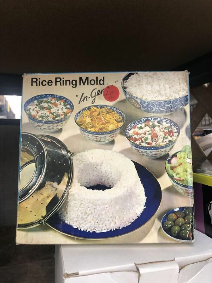 Weird-Secondhand-Finds-Pictures