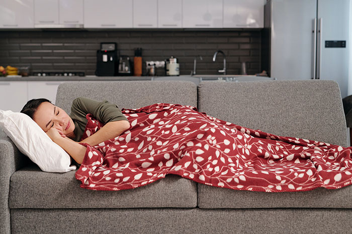 “I Can Nap Whenever I Want”: A Woman Wonders If She Is In The Wrong For Constantly Napping After Work “I Can Nap Whenever I Want”: A Woman Wonders If She Is In The Wrong For Constantly Napping After Work