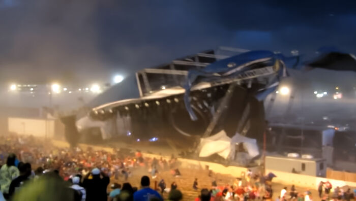 Stage collapsing and people near it at the Indiana State Fair, 2011