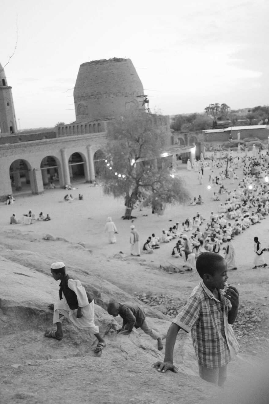 Dancing With The Dead: A Journey Back In Time With The Sufis Of Sudan
