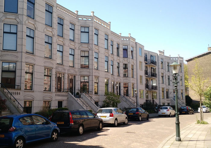 Woman Bears Kids Next Door Screaming For Two Years, Ruins Their Day By Screaming That Santa Died