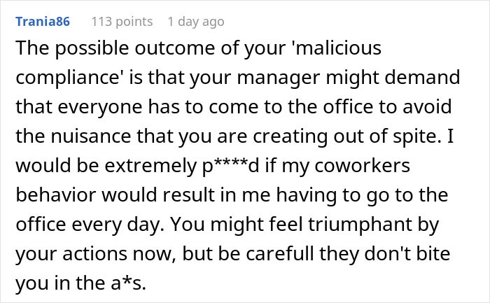 Boss Asks For Cameras To Be On And Full Engagement During Online Meets, One Worker “Delivers” Boss Asks For Cameras To Be On And Full Engagement During Online Meets, One Worker “Delivers”