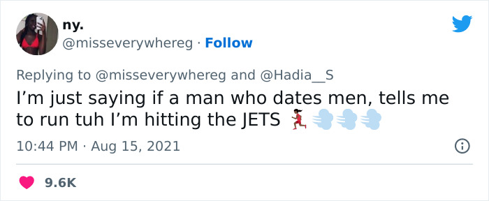 Woman Praises Guy For Giving Her A Note Saying Her Date Is A Red Flag After Listening To Their Convo Woman Praises Guy For Giving Her A Note Saying Her Date Is A Red Flag After Listening To Their Convo