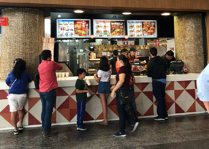 Woman Joins Burger King Because It Pays $16/Hr, Finds Out She’ll Earn Almost $3 Less A Week After Woman Joins Burger King Because It Pays $16/Hr, Finds Out She’ll Earn Almost $3 Less A Week After