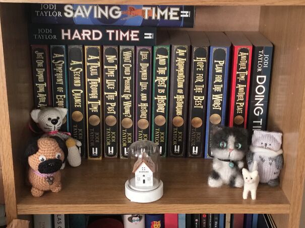 The Chronicles Of St. Mary’s By Jodi Taylor/Time Police Series