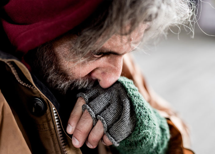 Worker Scolded For Trying To Buy A Homeless Man Pizza, Customer Finds A Brilliant Loophole Worker Scolded For Trying To Buy A Homeless Man Pizza, Customer Finds A Brilliant Loophole