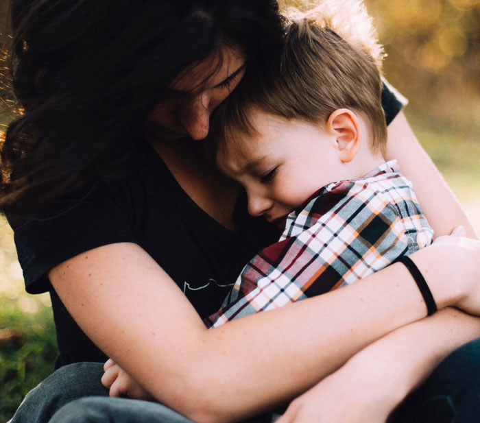 Woman Had To Visit Mom’s Miscarriage Grave All Her Youth, Loses It When Her Kid Gets Forced Too Woman Had To Visit Mom’s Miscarriage Grave All Her Youth, Loses It When Her Kid Gets Forced Too