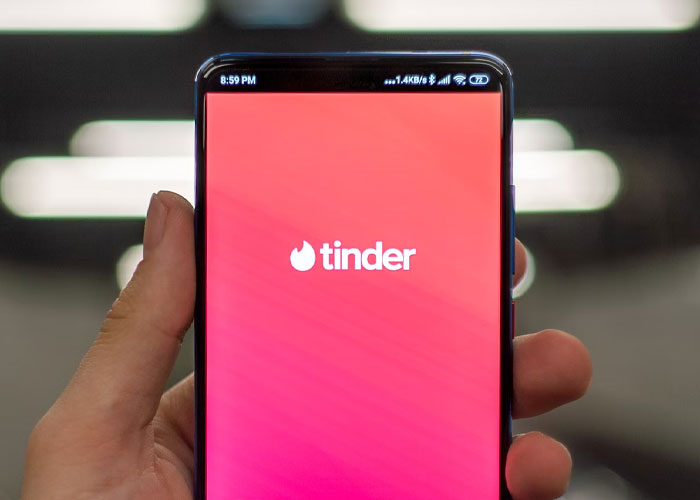 Guy’s Tinder Conversation Goes Viral After He Got Ditched For A Date Idea, Sparking A Debate