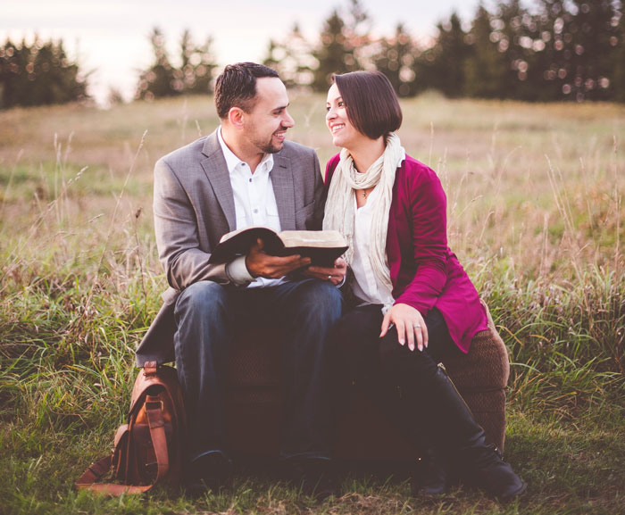 40 Y.O. Has Multiple Degrees After Being In University For 20 Years, His Wife Asks If It’s A Red Flag 40 Y.O. Has Multiple Degrees After Being In University For 20 Years, His Wife Asks If It’s A Red Flag