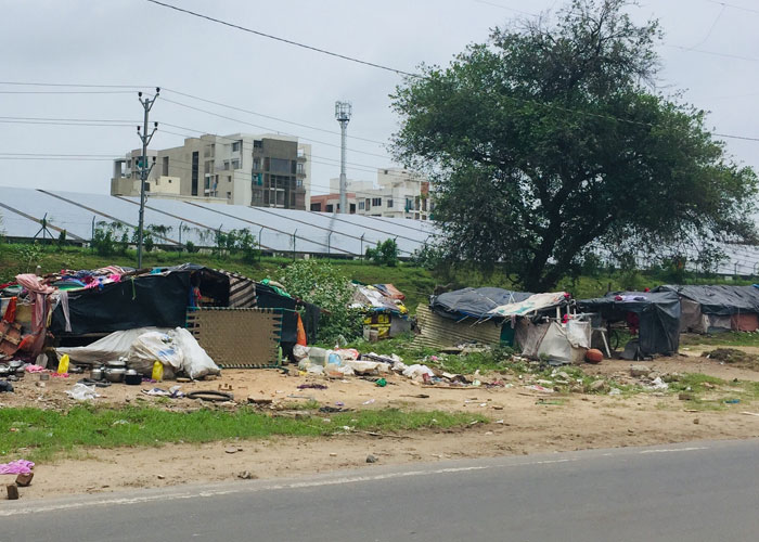 Worker Scolded For Trying To Buy A Homeless Man Pizza, Customer Finds A Brilliant Loophole Worker Scolded For Trying To Buy A Homeless Man Pizza, Customer Finds A Brilliant Loophole
