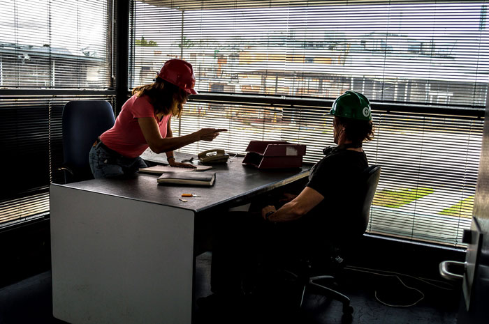 Employee Has Lunch Break At 12:40, It Renders The Boss Livid, Who Texts Them To Return Employee Has Lunch Break At 12:40, It Renders The Boss Livid, Who Texts Them To Return