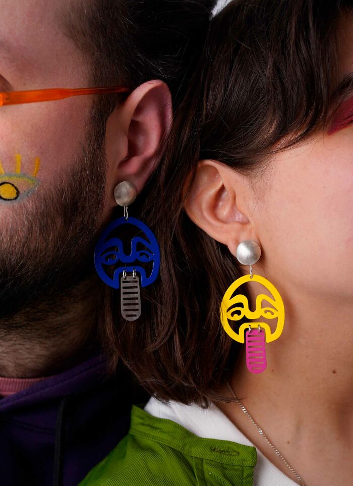 Tongue Out Earrings (Tongue Can Move)