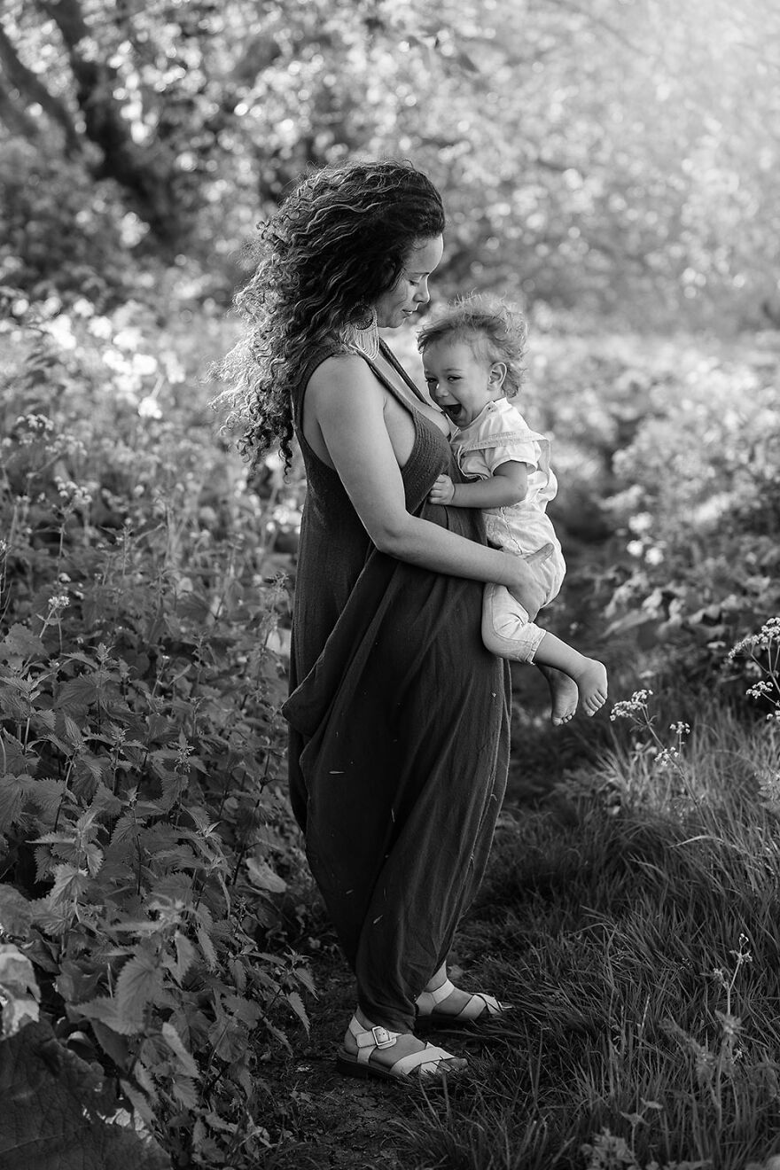 5 Powerful Breastfeeding Photos That Celebrate Motherhood And Empower Women 5 Powerful Breastfeeding Photos That Celebrate Motherhood And Empower Women