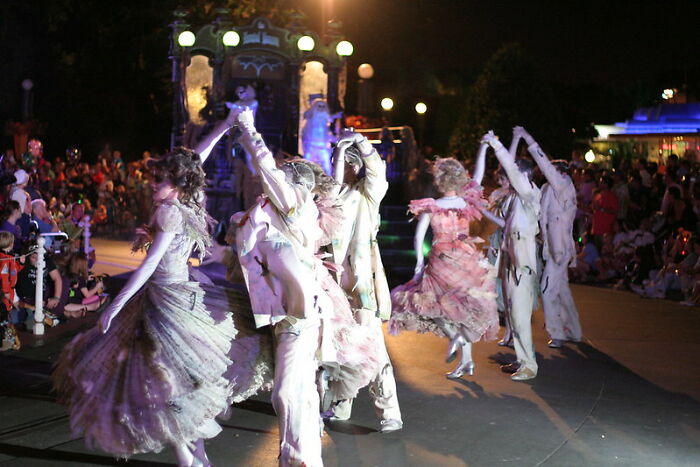 50 Little-Known Disney World Facts To Intrigue Or Concern