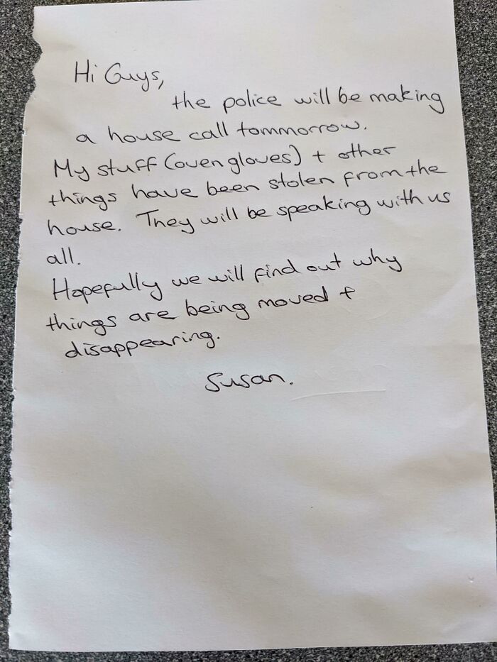 Note Left In The Kitchen By My Housemate Because Her Oven Glove Has Disappeared