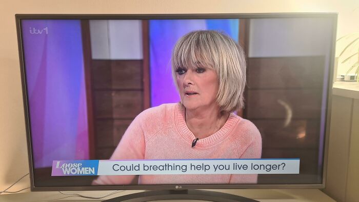 Hard Hitting Questions On Loose Women Today