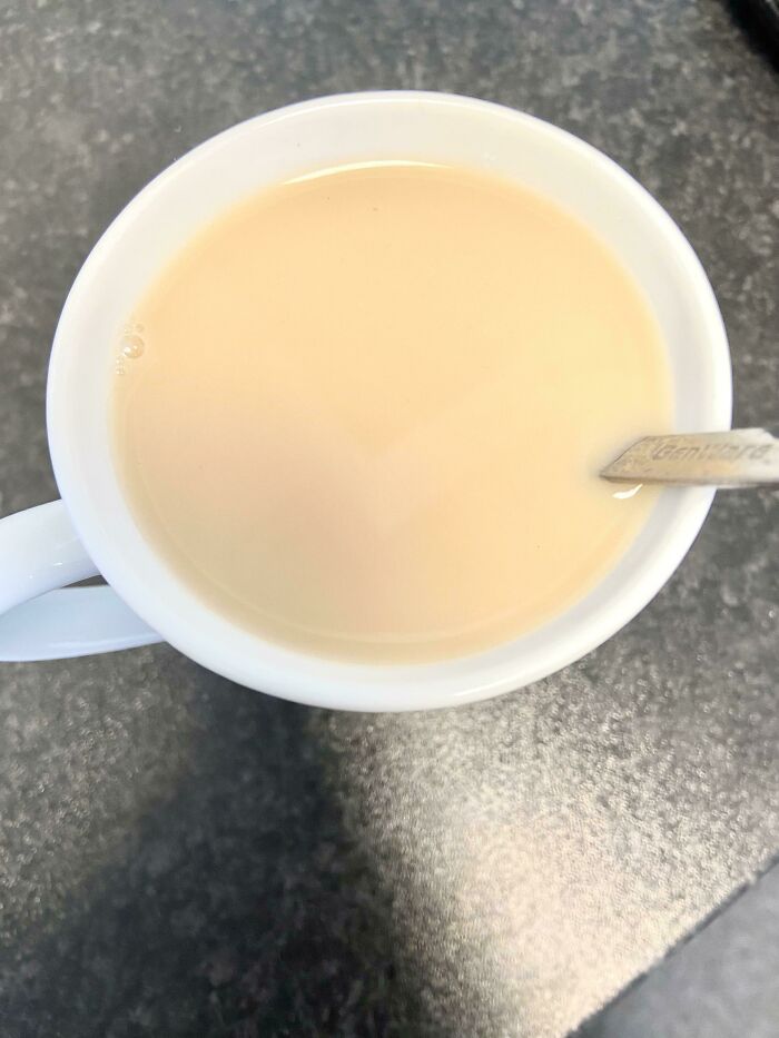 Coworker Keeps Joking About Me Being ‘Precious’ Because I Never Accept When He Offers To Make Me A Cuppa. This Is How He Makes His Tea