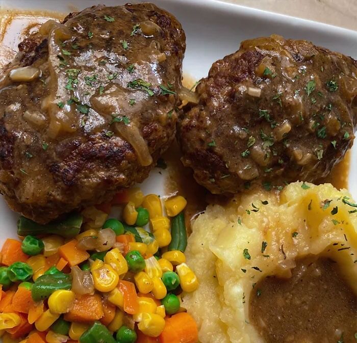 Salisbury steak with vegetables and mashed potatoes 