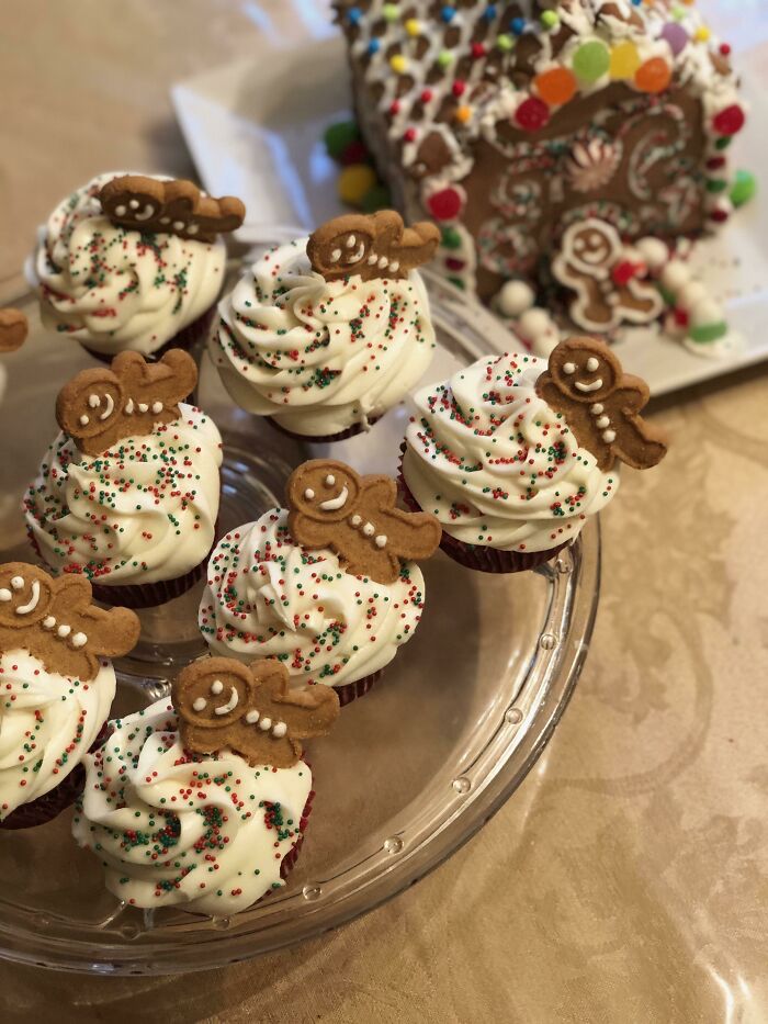 Gingerbread Men Cupcakes Topped With Cream Cheese Frosting