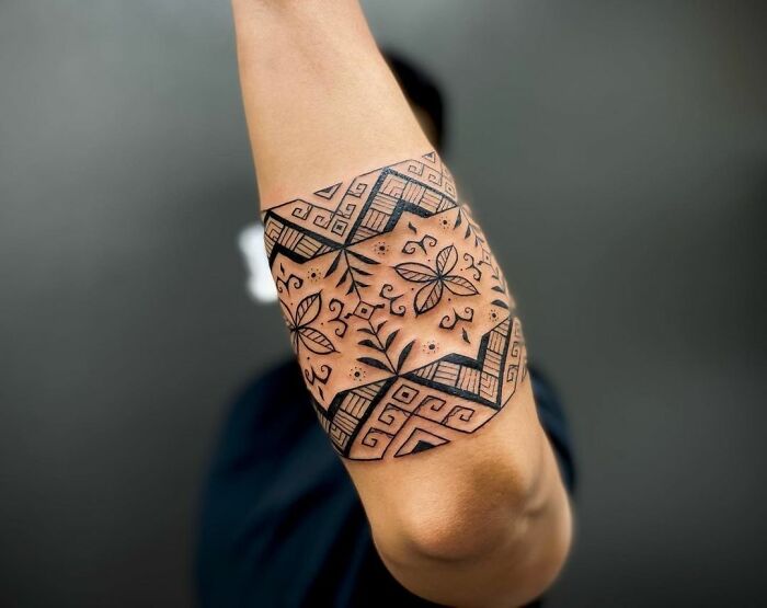 tribal tattoo on the hand