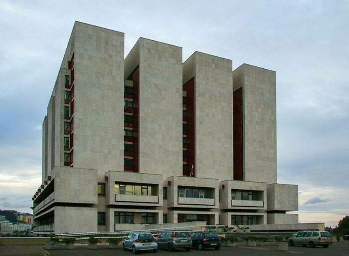 National Archives (Started In 1976, Completed In 1983) Bratislava, Slovakia Architect: Vladimír Dedeček Source: Pinterest