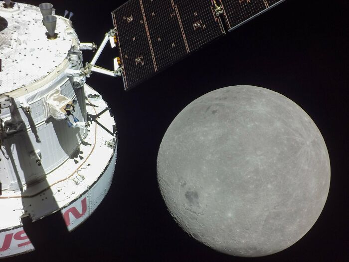 El otro lado de la luna, captado por la nave Orión