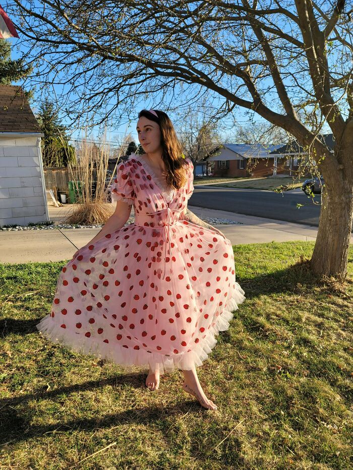 Some Of You Had Asked To See The Outcome Of The Strawberry Dress After All My Questions…. Voila!!!
