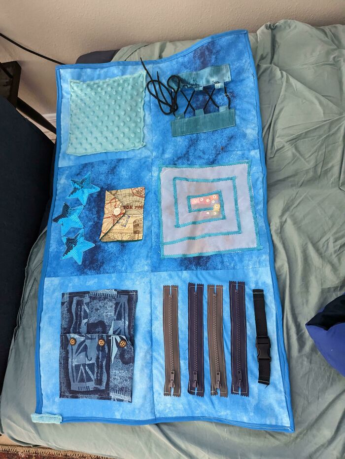 Made A Fidget Quilt For My Fianceé! She Has Autism And Loves Fidgeting With Things :)