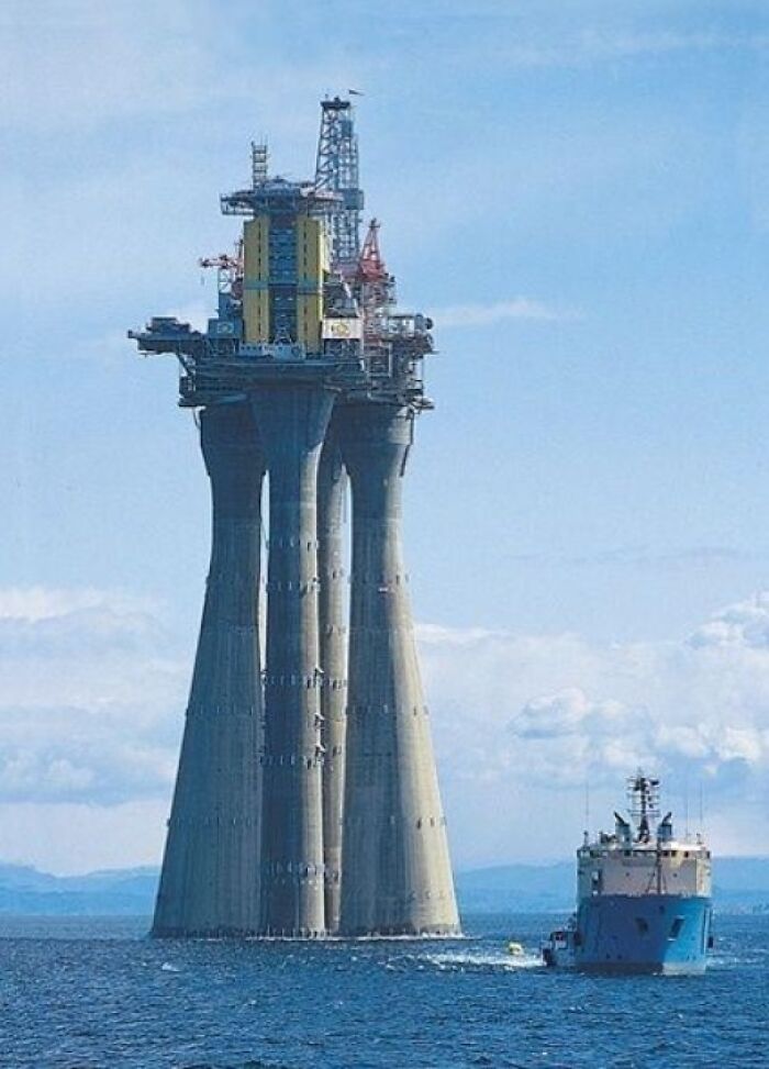 Troll-A, Over 1500 Feet Tall, Being Taken Out To Sea Before It’s Legs Are Sunk Down To The Ocean Floor