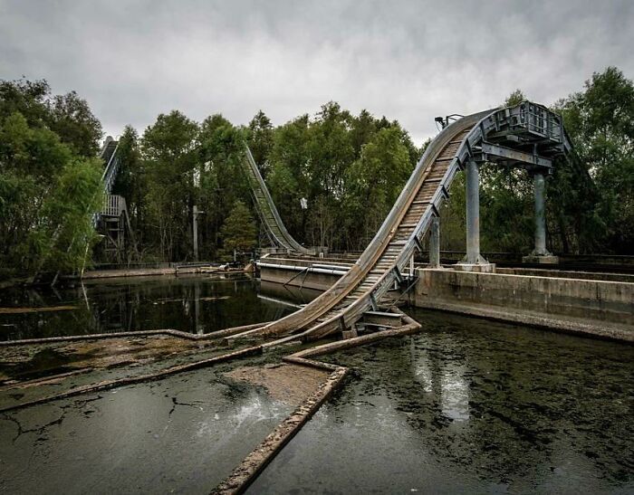 This Is A More Updated Photo Of The Ozarka Splash At Six Flags New Orleans